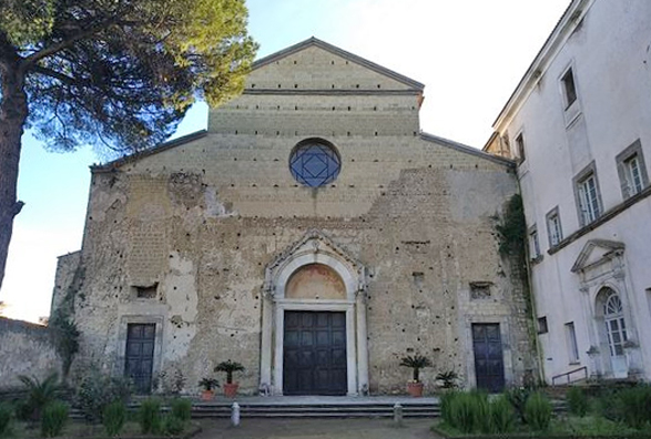 Storia – Scoperte sotto i piedi: il mistero delle tombe del chiostro di San Lorenzo